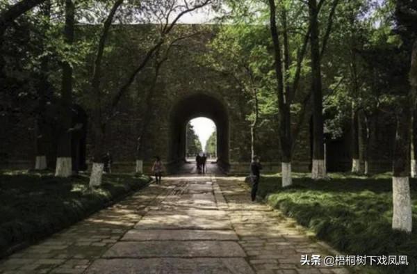 朱元璋為何想遷都?古人筆記記下朱元璋親口說過的話,與劉基有關 朱元璋為何想遷都?古人筆記記下朱元璋親口說過的話,與劉基有關