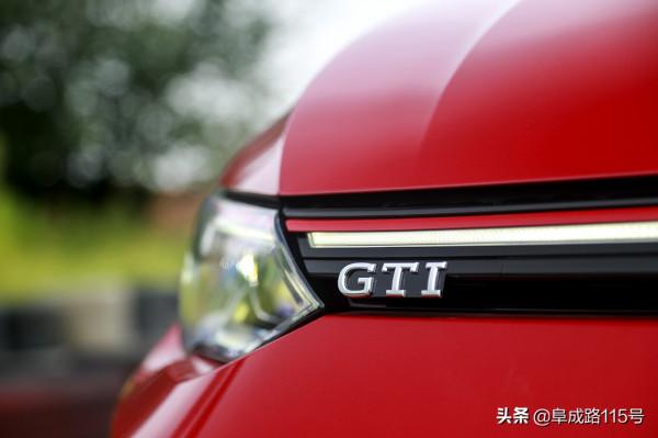 7.1秒破百的8代高爾夫GTI 能否讓我放棄對凱迪拉克CT4、CT5的青睞 7.1秒破百的8代高爾夫GTI 能否讓我放棄對凱迪拉克CT4、CT5的青睞
