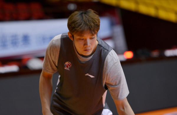 丁彥雨航宣佈最新決定,2屆MVP再生變,鞏曉彬爭冠全面提速 丁彥雨航宣佈最新決定,2屆MVP再生變,鞏曉彬爭冠全面提速