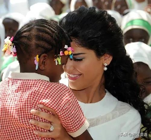 18歲與王子一見鍾情,美到國家為她改法律? 18歲與王子一見鍾情,美到國家為她改法律?