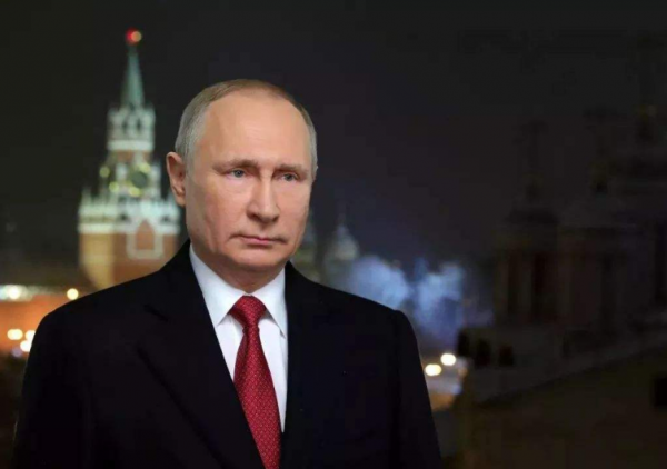 12月27日，拜登簽署新國防法案；美軍艦爆發疫情；北約做衝突準備