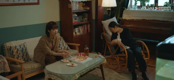 楊紫井柏然新家曝光！在陽光房裡聊工作，在沙發上談戀愛，太甜了