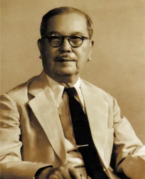 紅軍軍長歸隱江湖，臨終告訴妻子：同事們都在北平當大官