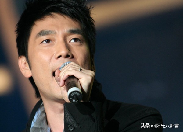 90年代最紅內地男歌手現狀，2人病逝，有人被砍，有人成億萬富豪