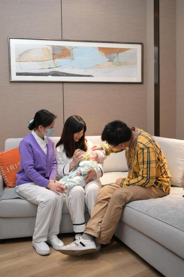 住月子中心的媽媽真實體驗，實地採訪，一手資料