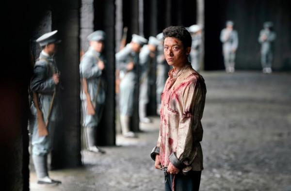 誰揭開了塑膠演員的遮羞布，他們真的需要8個助理和30個保鏢麼？