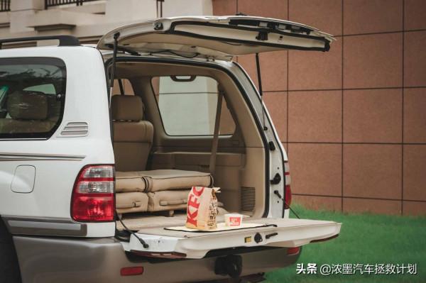 「縱橫四海」老夥計的重生之旅，一起暫別城市的方圓化身曠野的風