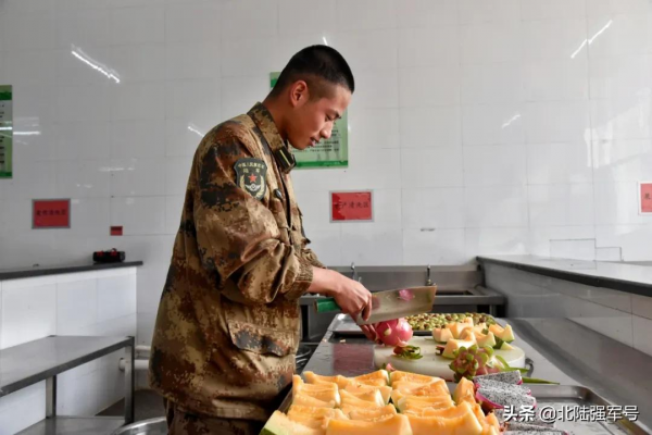 揭秘!第79集團軍新畢業軍官集訓到底經歷了啥? 揭秘!第79集團軍新畢業軍官集訓到底經歷了啥?