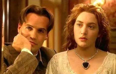 這4種寶石最為美豔,其中那顆湛藍的“海洋之心”神秘而又珍貴 這4種寶石最為美豔,其中那顆湛藍的“海洋之心”神秘而又珍貴