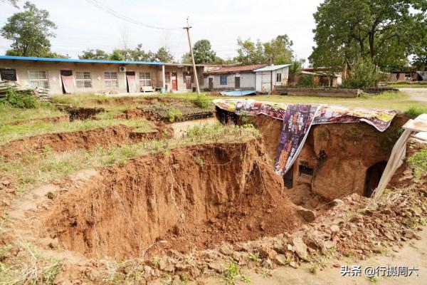 實拍河南農村地坑院,大雨過後四處有陷阱,看人們生活成啥樣 實拍河南農村地坑院,大雨過後四處有陷阱,看人們生活成啥樣