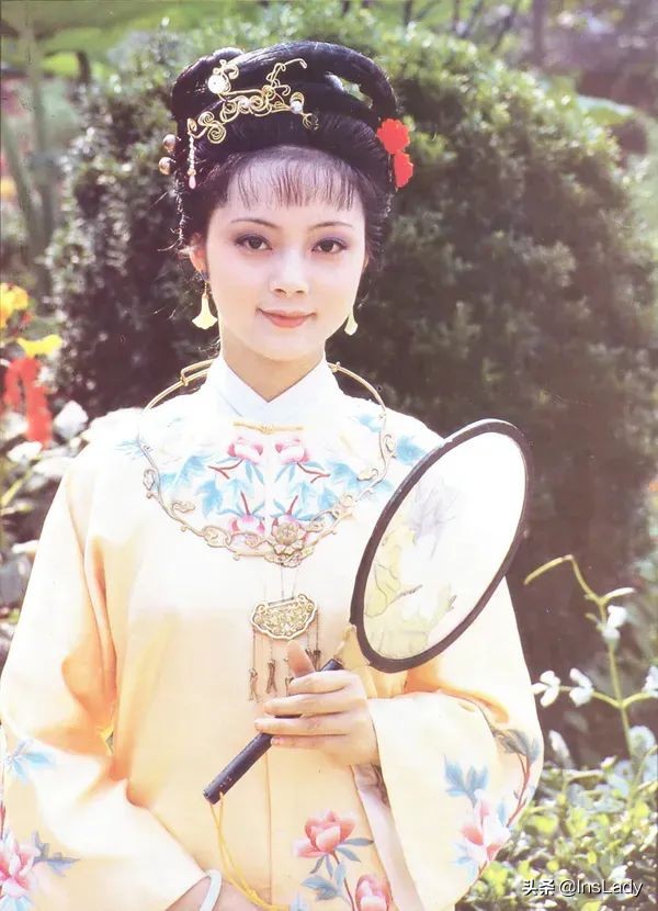 夠了,請娛樂圈停止批次生產趙露思 夠了,請娛樂圈停止批次生產趙露思