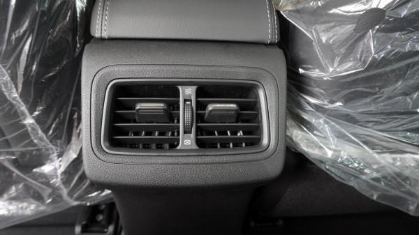 穩重大氣硬派當道！新款北京越野BJ30到店實拍