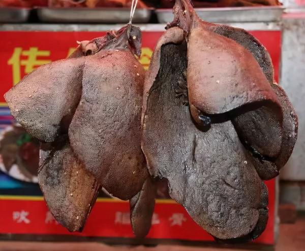 雲南特色美食——吹肝！我們不吹氣球，我們“吹肝”