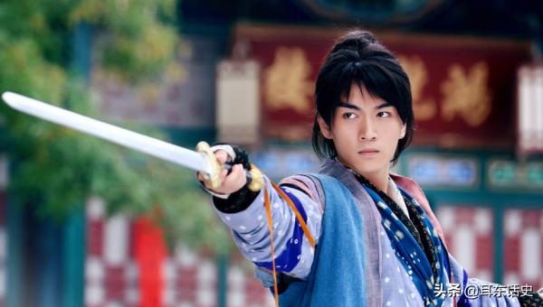 張無忌內力深不可測，是否超越了郭靖？他們二人睡著後便有答案