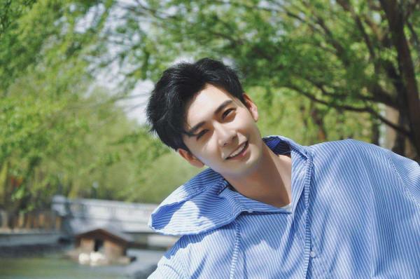 楊冪與粉絲對著幹？違背粉絲的意願，堅持選擇陳星旭當新劇的男主