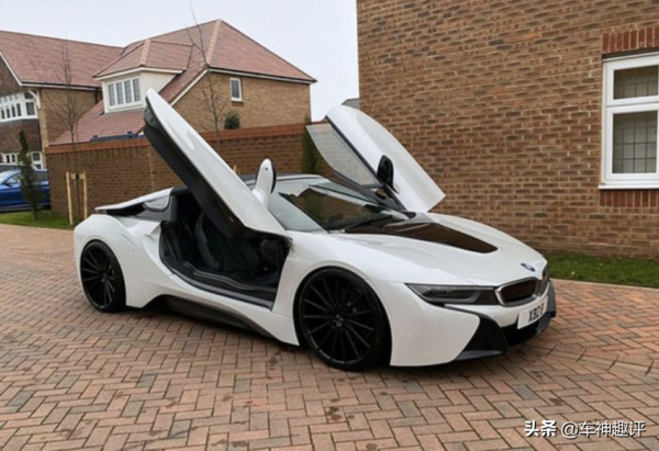 賓士改款後銷量被寶馬超越,2021全球豪車銷量第一易主寶馬 賓士改款後銷量被寶馬超越,2021全球豪車銷量第一易主寶馬