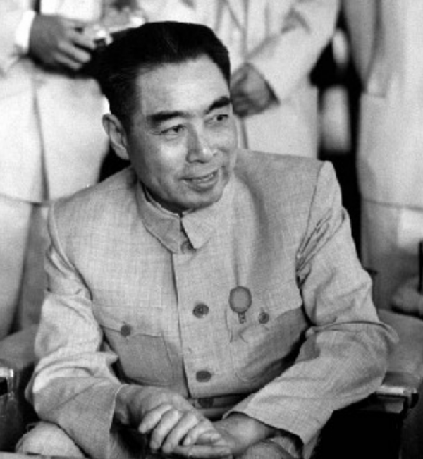 中尼珠峰主權歸屬引爭端，毛主席巧用妙招化解，挫敗印度不軌企圖