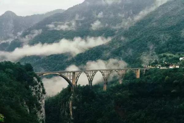 世界十大絕美峽谷排名！有點驚魂動魄