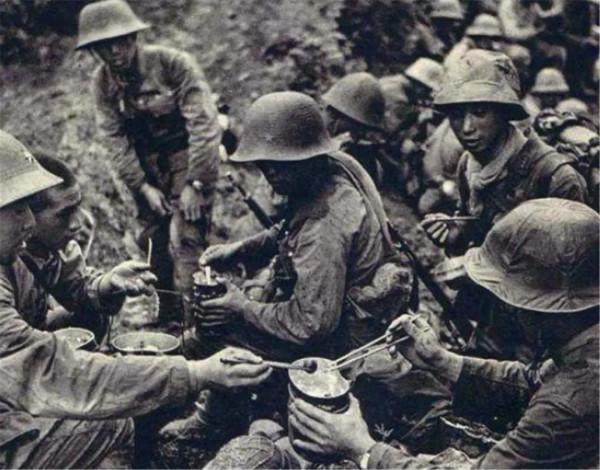 抗戰時 除了三八大蓋 最不能放過的戰利品之一 日軍九二式野戰飯盒