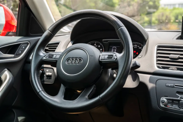 頂配!緊湊級SUV的領跑車型——奧迪Q3 全時四驅運動型 頂配!緊湊級SUV的領跑車型——奧迪Q3 全時四驅運動型