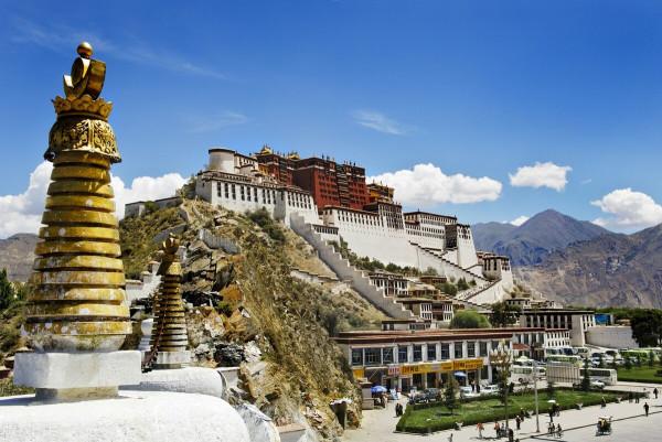 談談《春秋左氏傳》的隱公元年大事 談談《春秋左氏傳》的隱公元年大事