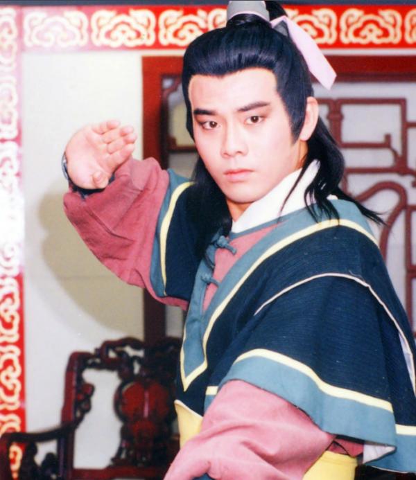 《新白娘子傳奇》29年，有人流產有人離世，8位主演現狀差距太大