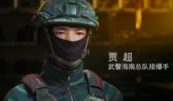 屏住呼吸！看現實版&OpenCurlyDoubleQuote;拆彈專家&rdquo;徒手轉移爆炸物