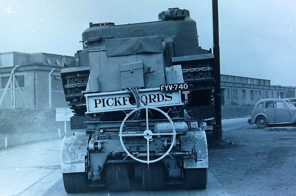 沒能趕上二戰的大傢伙,生不逢時的土龜突擊坦克 沒能趕上二戰的大傢伙,生不逢時的土龜突擊坦克