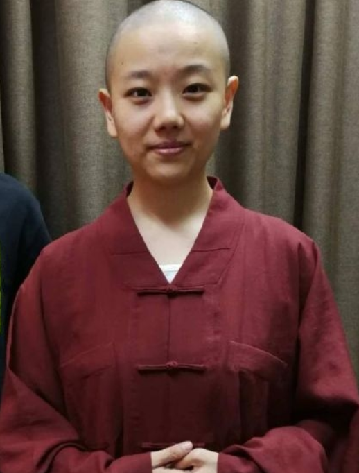 6位女明星突然消失在熒屏,各有各的苦衷,有人失婚有人削髮為尼 6位女明星突然消失在熒屏,各有各的苦衷,有人失婚有人削髮為尼