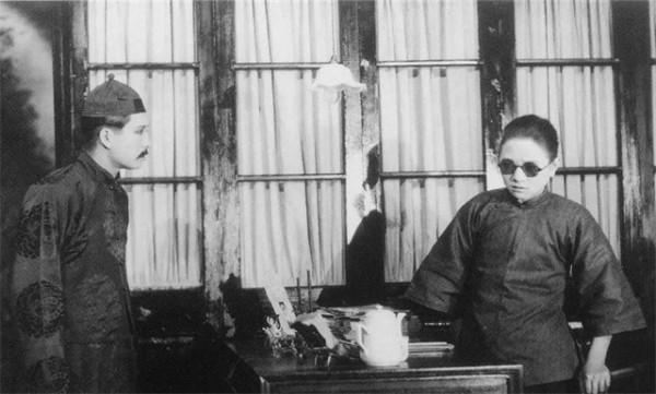 同被唐季珊騙情,阮玲玉自盡30萬人送葬,張織雲當遊娼沿街乞討 同被唐季珊騙情,阮玲玉自盡30萬人送葬,張織雲當遊娼沿街乞討