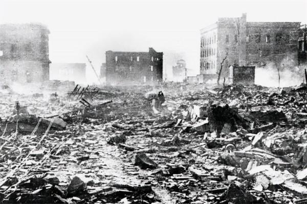 日本煙花女子74歲仍站街，街頭60年一直拉客，卻備受日本人尊重