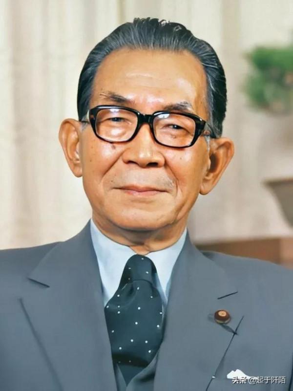 日本歷屆首相的書法作品，大家看看誰寫得最好