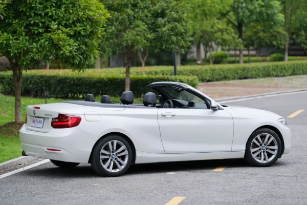 寶馬 220i：是時候來臺敞篷寶馬了