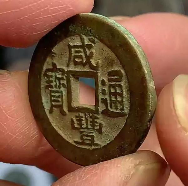 民間收藏家舉辦錢幣博物館，有人卻稱其“孫二孃開店”