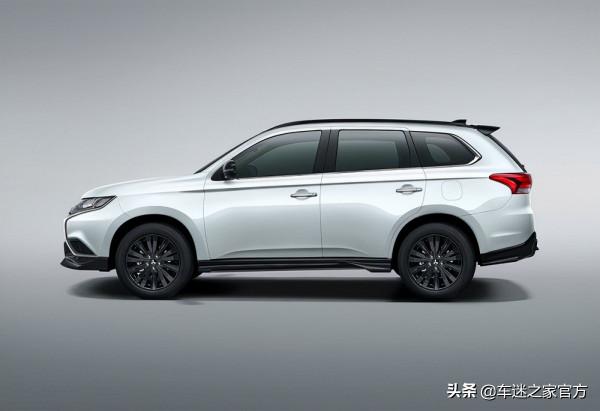 2022款三菱歐藍德增兩款曜動版車型 售價17.58萬元起