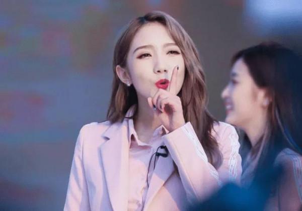 禁播名單公佈之後,網友留言,這三位藝人也該禁演 禁播名單公佈之後,網友留言,這三位藝人也該禁演