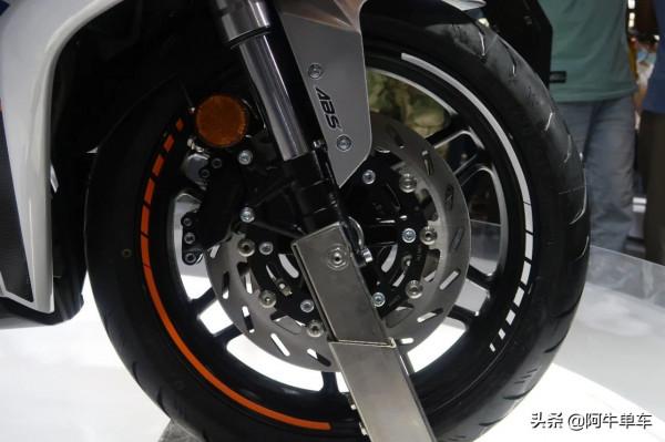 摩博會丨宗申賽科龍 公升級運動巡航驚豔來襲、多款新車釋出