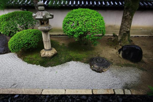 想要有個美翻的院子沒那麼簡單,光地面就有這麼多鋪法,講究頗多 想要有個美翻的院子沒那麼簡單,光地面就有這麼多鋪法,講究頗多