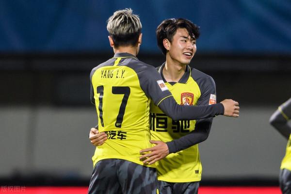 恆大未來希望!18歲新星爆發,打進中超首球,本賽季已入3球 恆大未來希望!18歲新星爆發,打進中超首球,本賽季已入3球