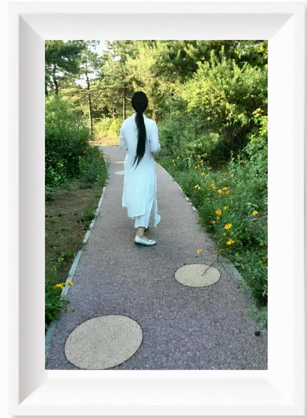 月亮居士專輯（3）——感念紅塵