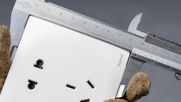 恭喜你,在裝修前看到了這篇開關插座大比拼,五款一線品牌哪家強 恭喜你,在裝修前看到了這篇開關插座大比拼,五款一線品牌哪家強