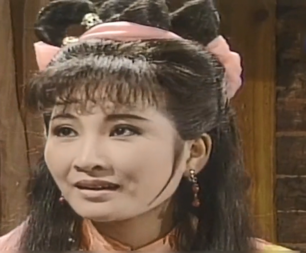 盜墓賊挖出無頭女屍，男子覺得可憐便把他埋了，民間故事