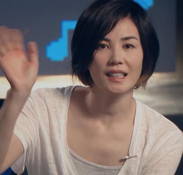 秋冬嗓子難受,天后這樣護嗓:鄧麗君啃豬蹄 梅豔芳喝可樂 王菲躺平 秋冬嗓子難受,天后這樣護嗓:鄧麗君啃豬蹄 梅豔芳喝可樂 王菲躺平