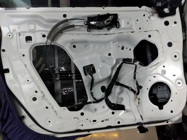 安靜生活 廈門靚車港日產奇駿汽車隔音改裝大白鯊