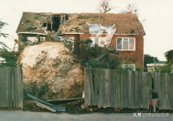 O2頂兒被掀&sol;核電站煙囪塌了！30年英國最強暴風雨Eunice來了