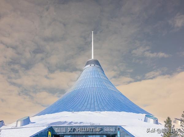 哈薩克首都的一家商城令人驚歎