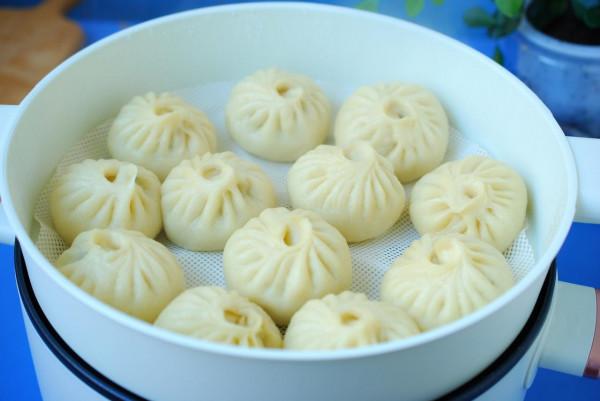 天冷了，遇到這菜多買點兒，一次買上10來斤，蒸包子吃太香了