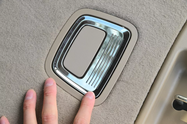 二手賓士ML320：3&period;0T&plus;7AT&plus;全時四驅，豪華SUV鼻祖，均衡之選