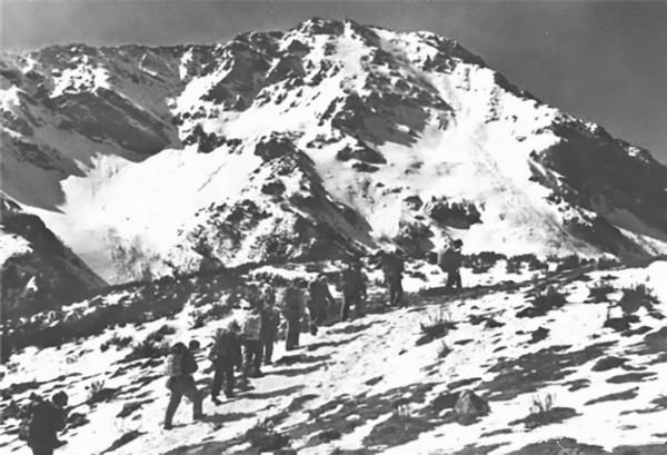 八寶山的無名墓:墓主只是一炊事員,周總理曾指示照顧好墓主人 八寶山的無名墓:墓主只是一炊事員,周總理曾指示照顧好墓主人