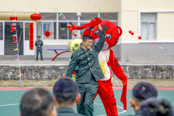 第71集團軍：虎年春節在軍營，別樣的暖！